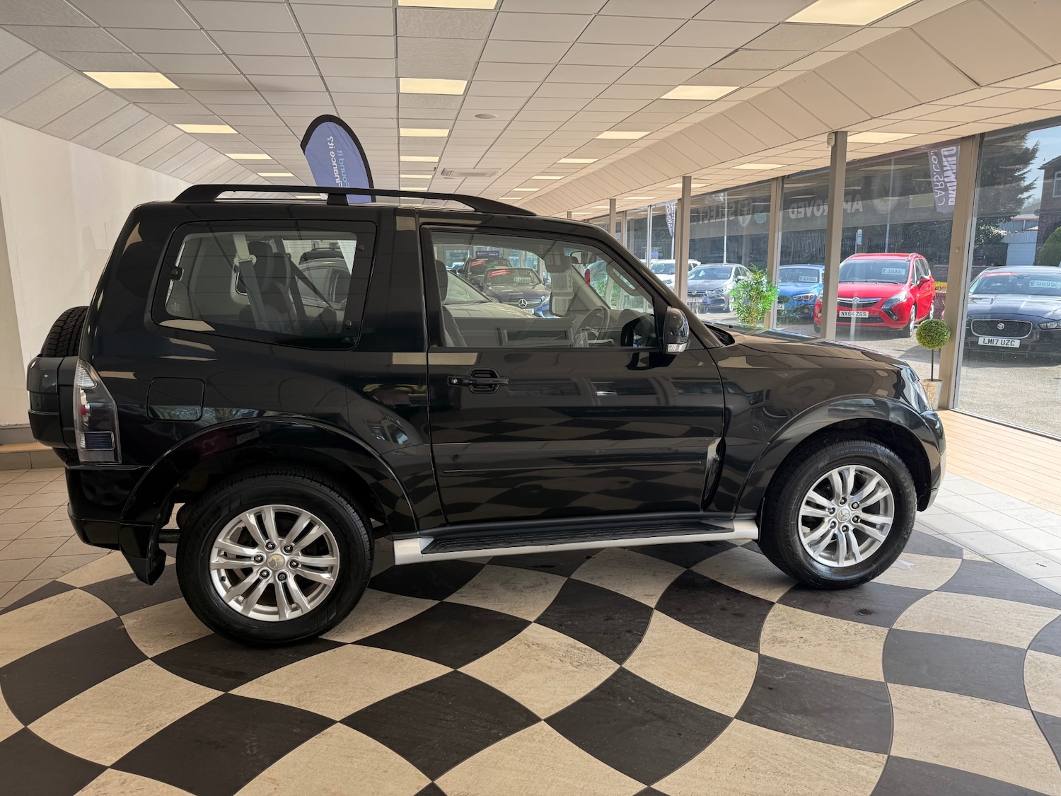 Used Mitsubishi Shogun 2015 for sale - 78162573: Photo 4