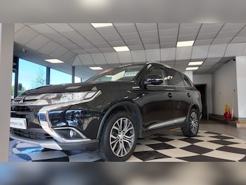 Used Mitsubishi Outlander 2017 for sale - 75470121: Photo