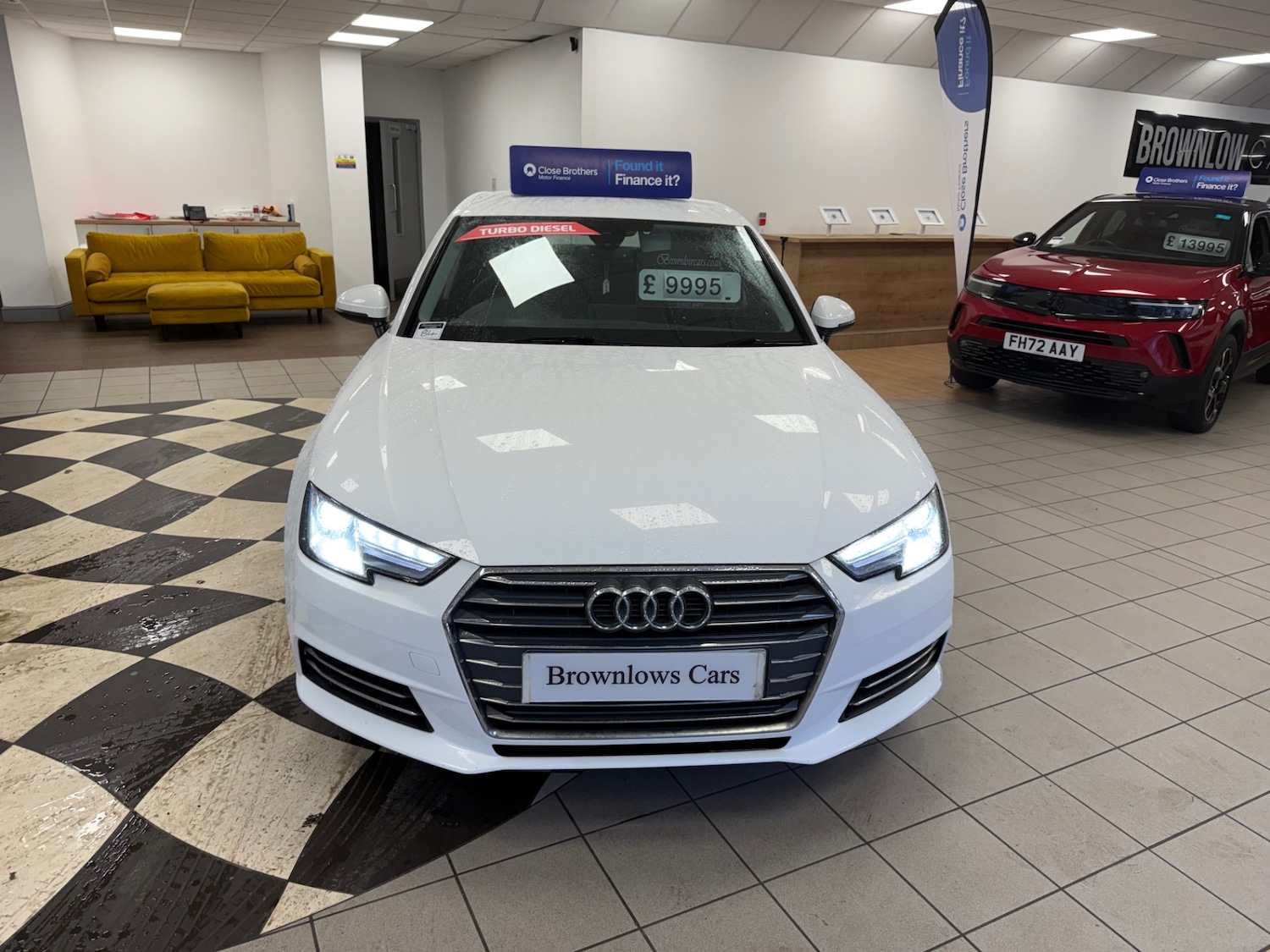 Used Audi A4 2016 for sale - 77225108: Photo 2