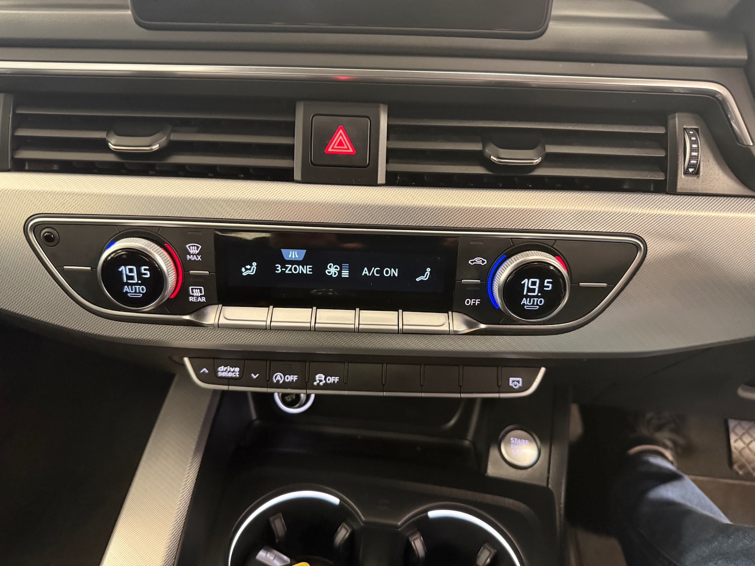 Used Audi A4 2016 for sale - 77225108: Photo 29