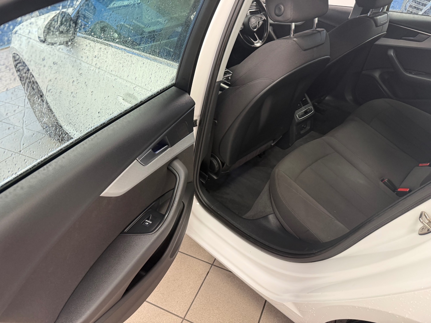 Used Audi A4 2016 for sale - 77225108: Photo 38