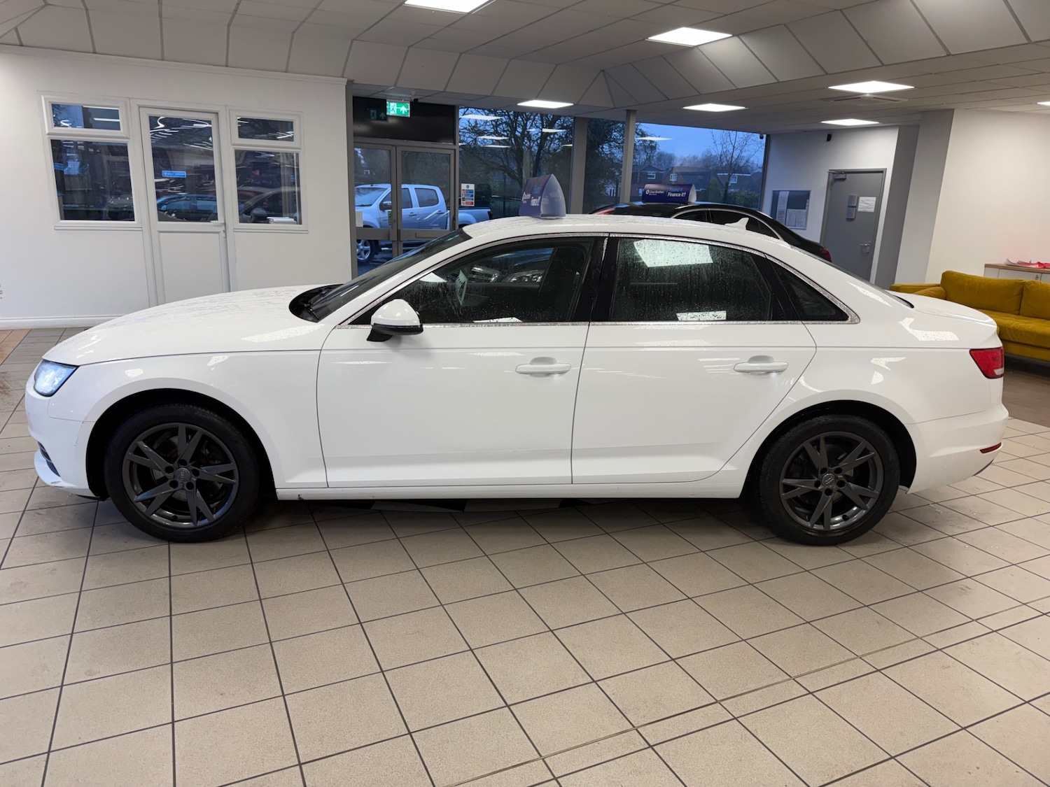 Used Audi A4 2016 for sale - 77225108: Photo 8