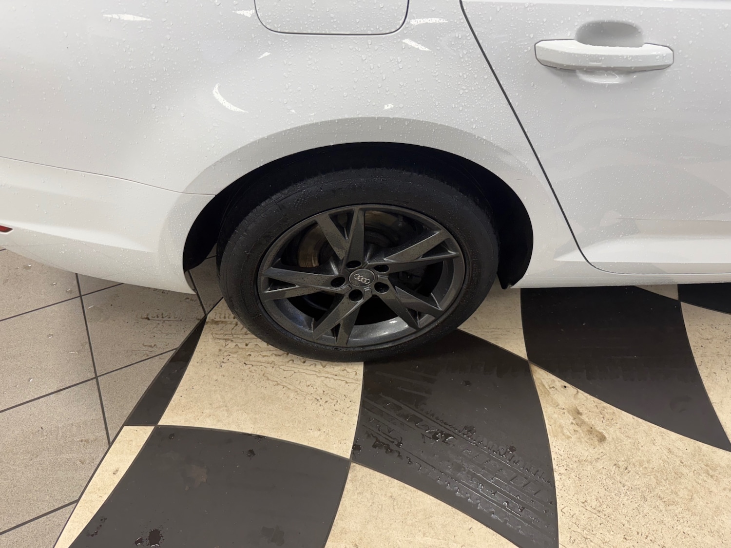 Used Audi A4 2016 for sale - 77225108: Photo 9