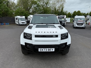 Used Land Rover Defender 2023 for sale - 78654722: Photo