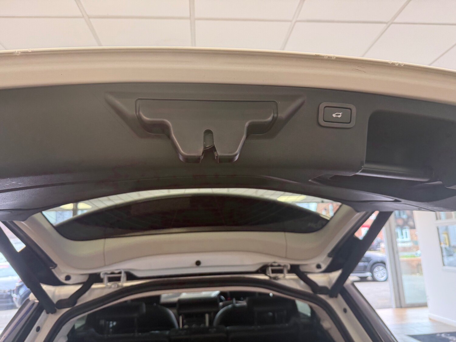 Used Land Rover Discovery Sport 2017 for sale - 78176604: Photo 38