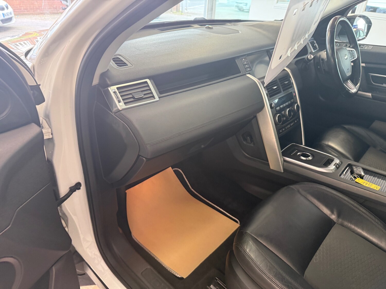 Used Land Rover Discovery Sport 2017 for sale - 78176604: Photo 46