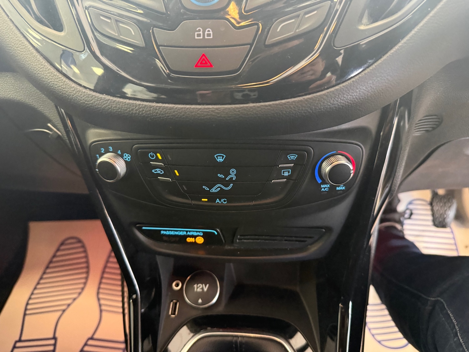 Used Ford B-MAX 2014 for sale - 77983619: Photo 32