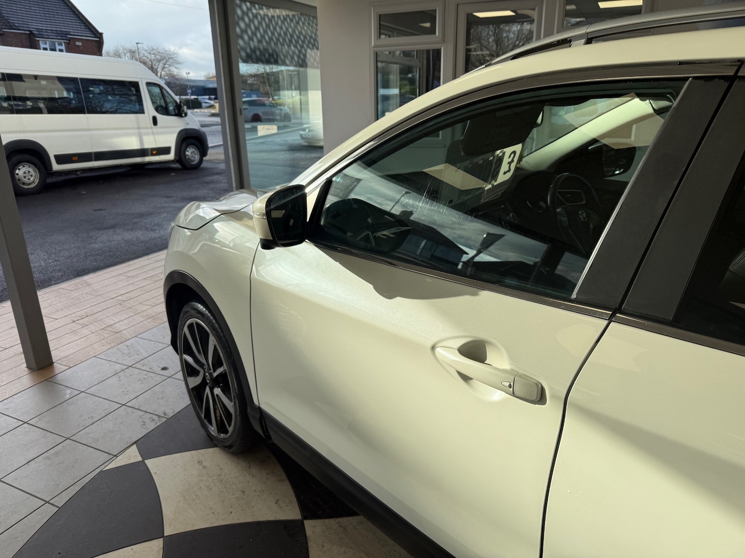 Used Nissan Qashqai 2014 for sale - 76844891: Photo 15