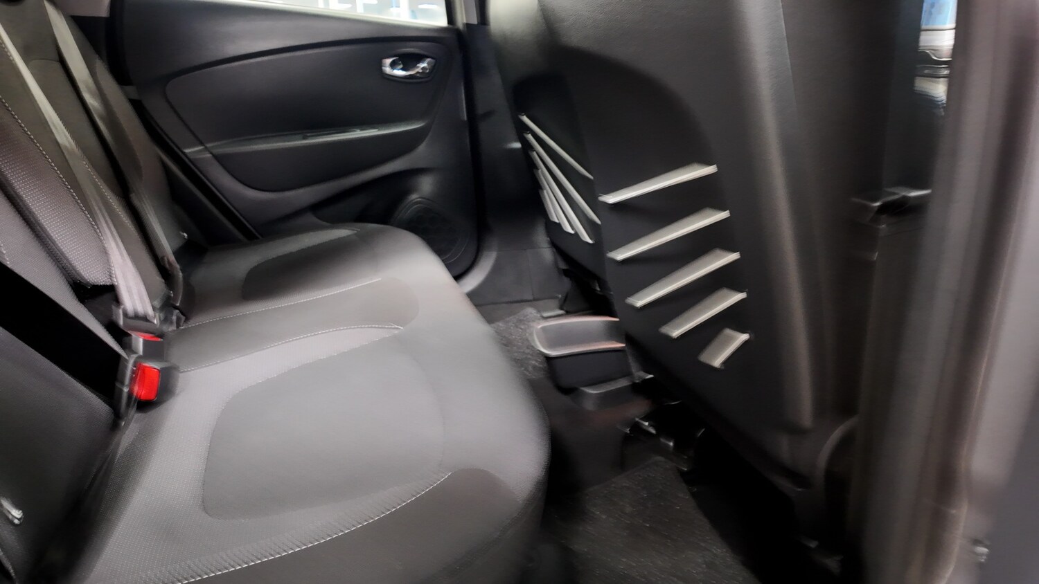 Used Renault Captur 2017 for sale - 77504604: Photo 25