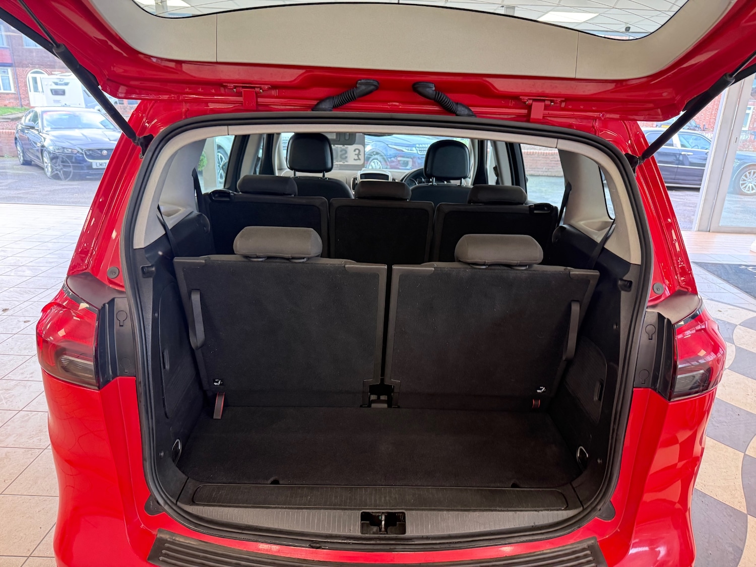 Used Vauxhall Zafira 2014 for sale - 77900862: Photo 19