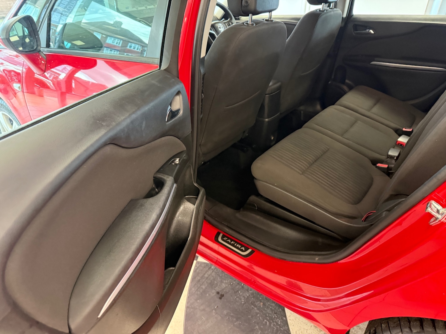 Used Vauxhall Zafira 2014 for sale - 77900862: Photo 33