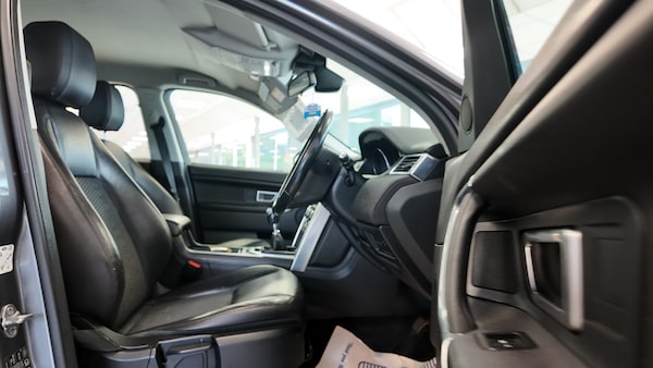 Used Land Rover Discovery Sport 2016 for sale - 76274260: Photo 11