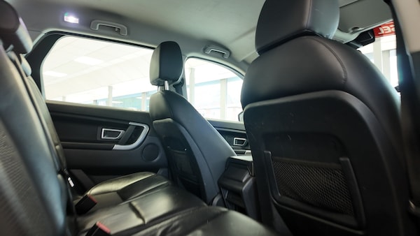 Used Land Rover Discovery Sport 2016 for sale - 76274260: Photo 26