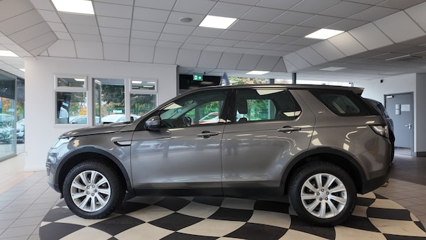 Used Land Rover Discovery Sport 2016 for sale - 76274260: Photo 4