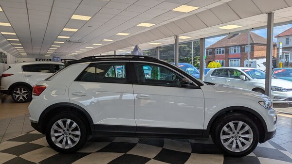 Used Volkswagen T-Roc 2018 for sale - 74832496: Photo 6