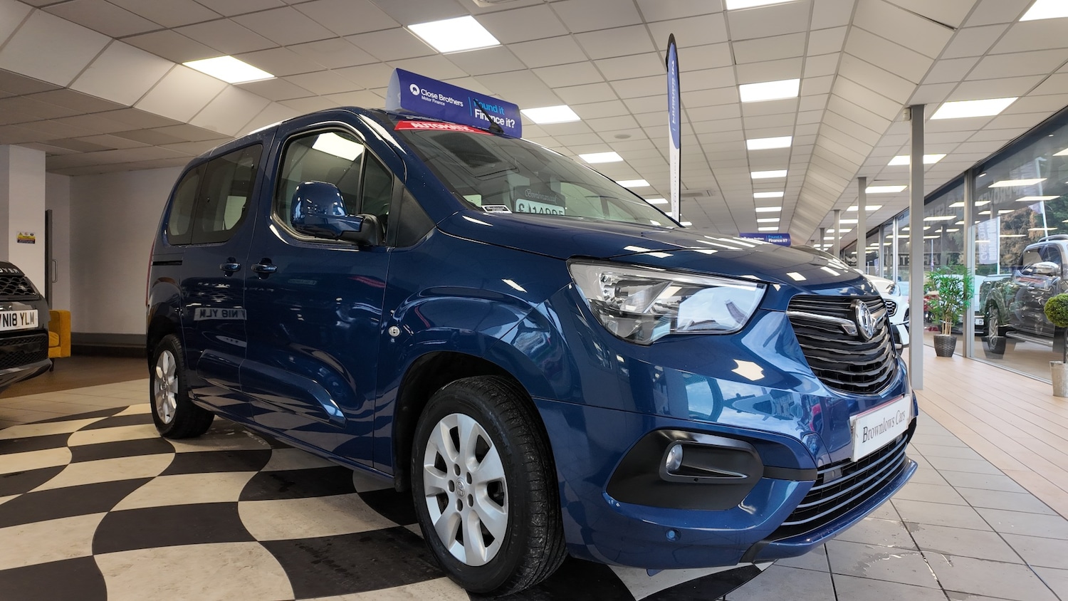 Used Vauxhall Combo Life 2020 for sale - 76494230: Photo 1