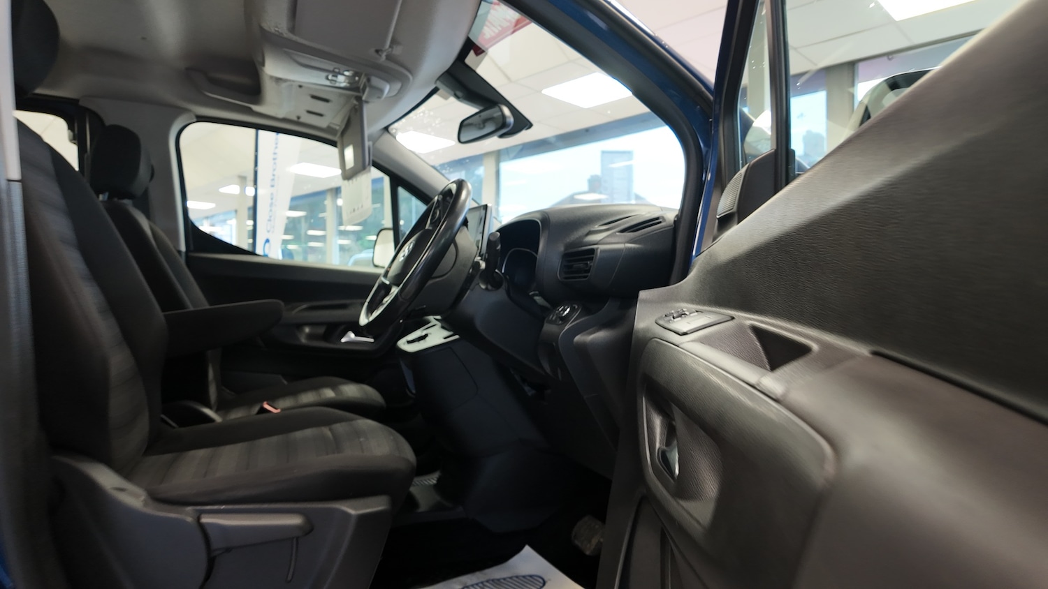 Used Vauxhall Combo Life 2020 for sale - 76494230: Photo 11