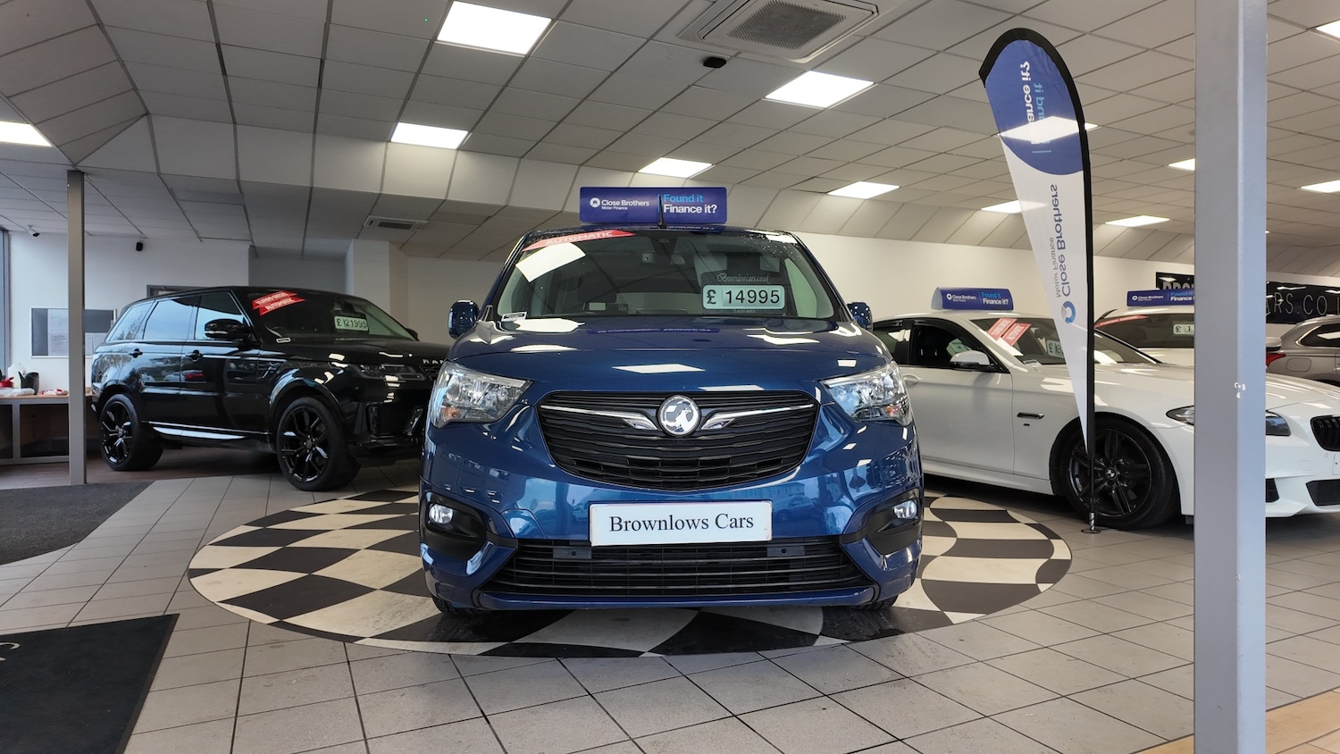 Used Vauxhall Combo Life 2020 for sale - 76494230: Photo 2