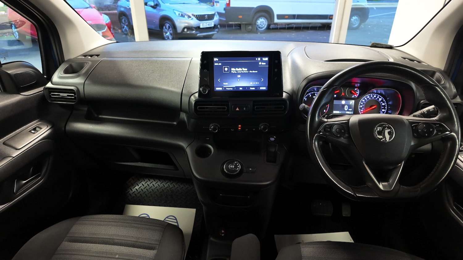 Used Vauxhall Combo Life 2020 for sale - 76494230: Photo 22