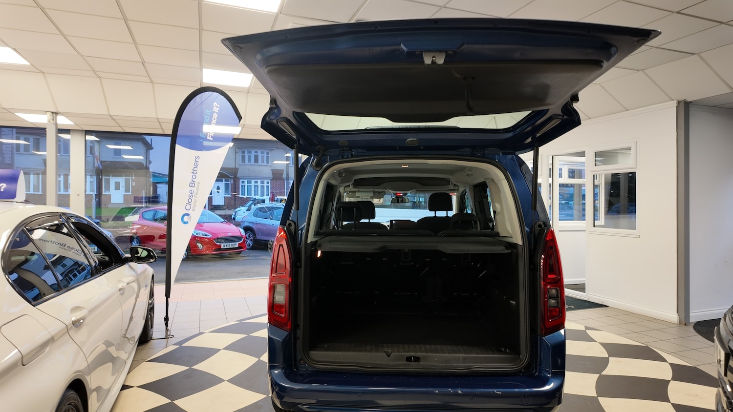 Used Vauxhall Combo Life 2020 for sale - 76494230: Photo 26