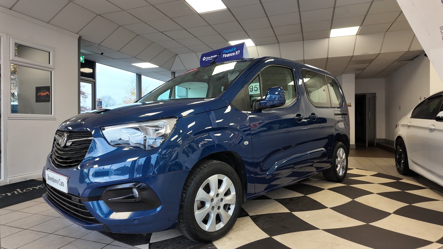 Used Vauxhall Combo Life 2020 for sale - 76494230: Photo 3