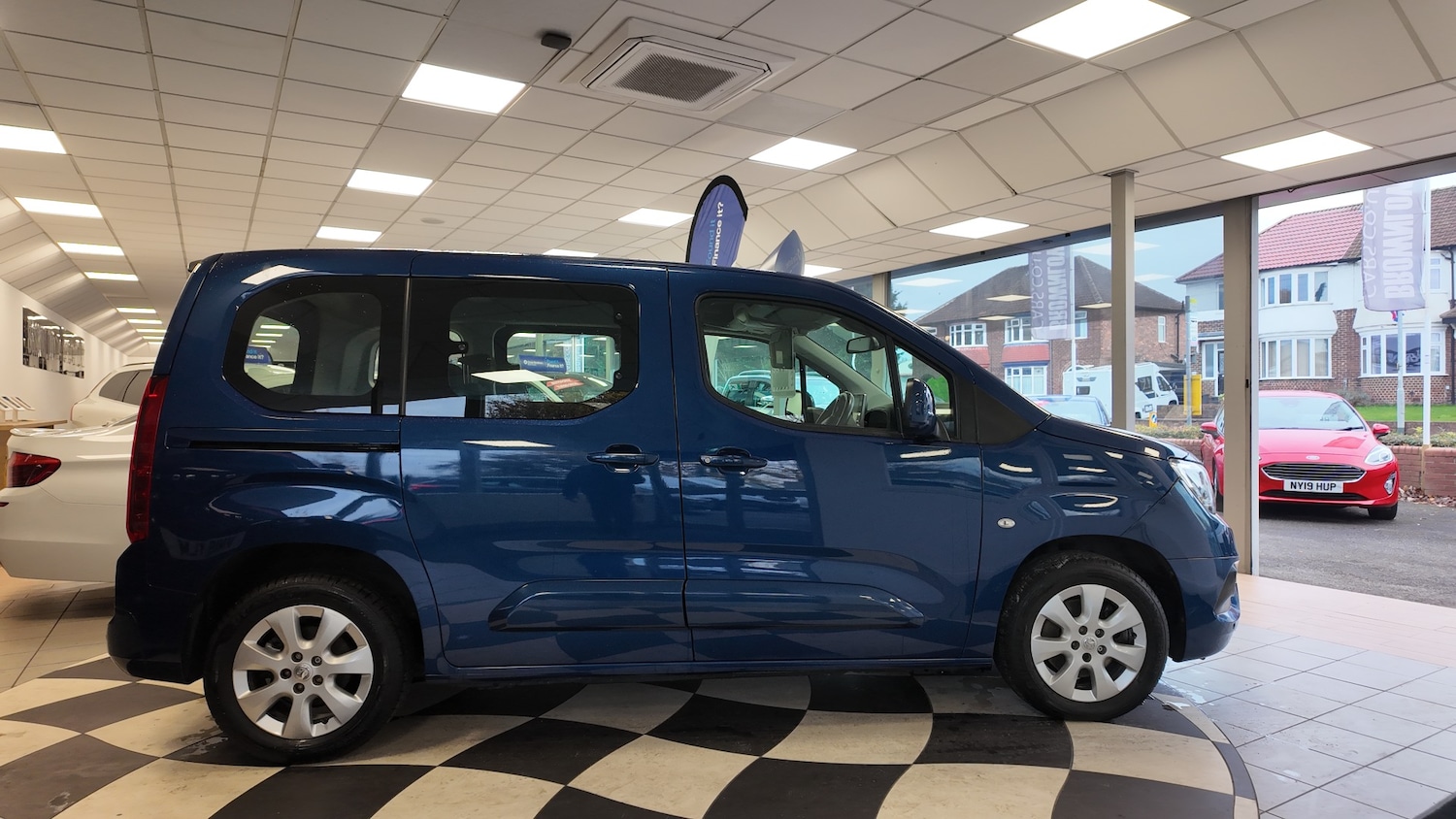 Used Vauxhall Combo Life 2020 for sale - 76494230: Photo 6