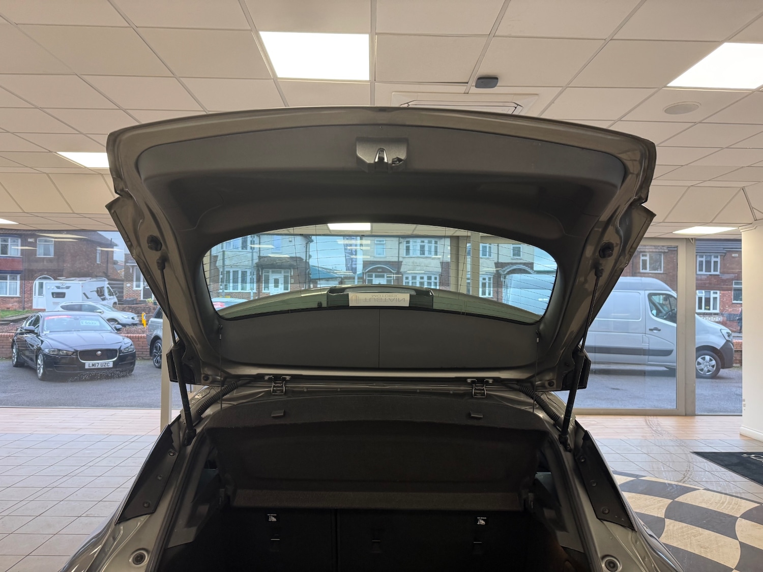 Used Vauxhall Astra 2017 for sale - 77778216: Photo 22