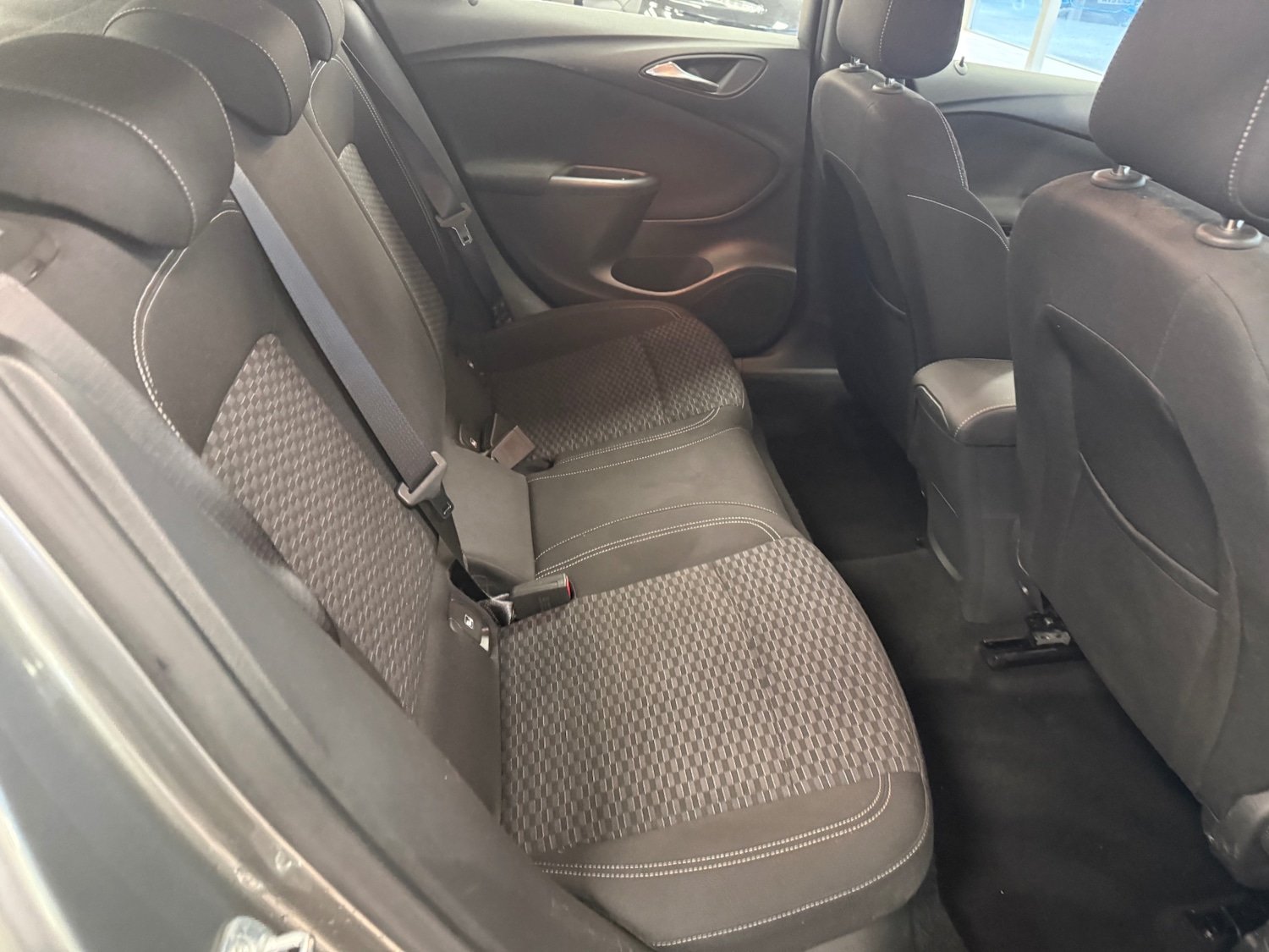 Used Vauxhall Astra 2017 for sale - 77778216: Photo 28