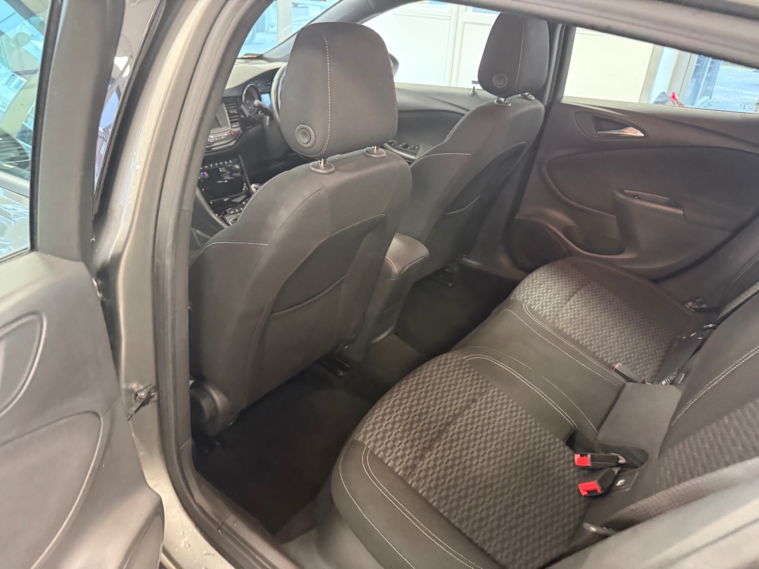 Used Vauxhall Astra 2017 for sale - 77778216: Photo 34