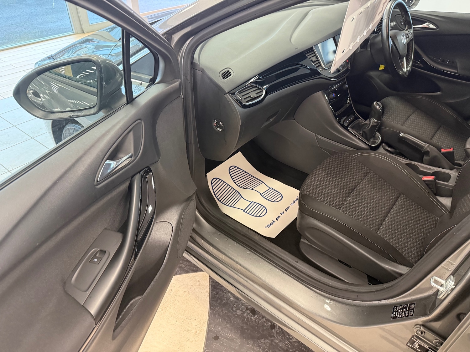 Used Vauxhall Astra 2017 for sale - 77778216: Photo 37