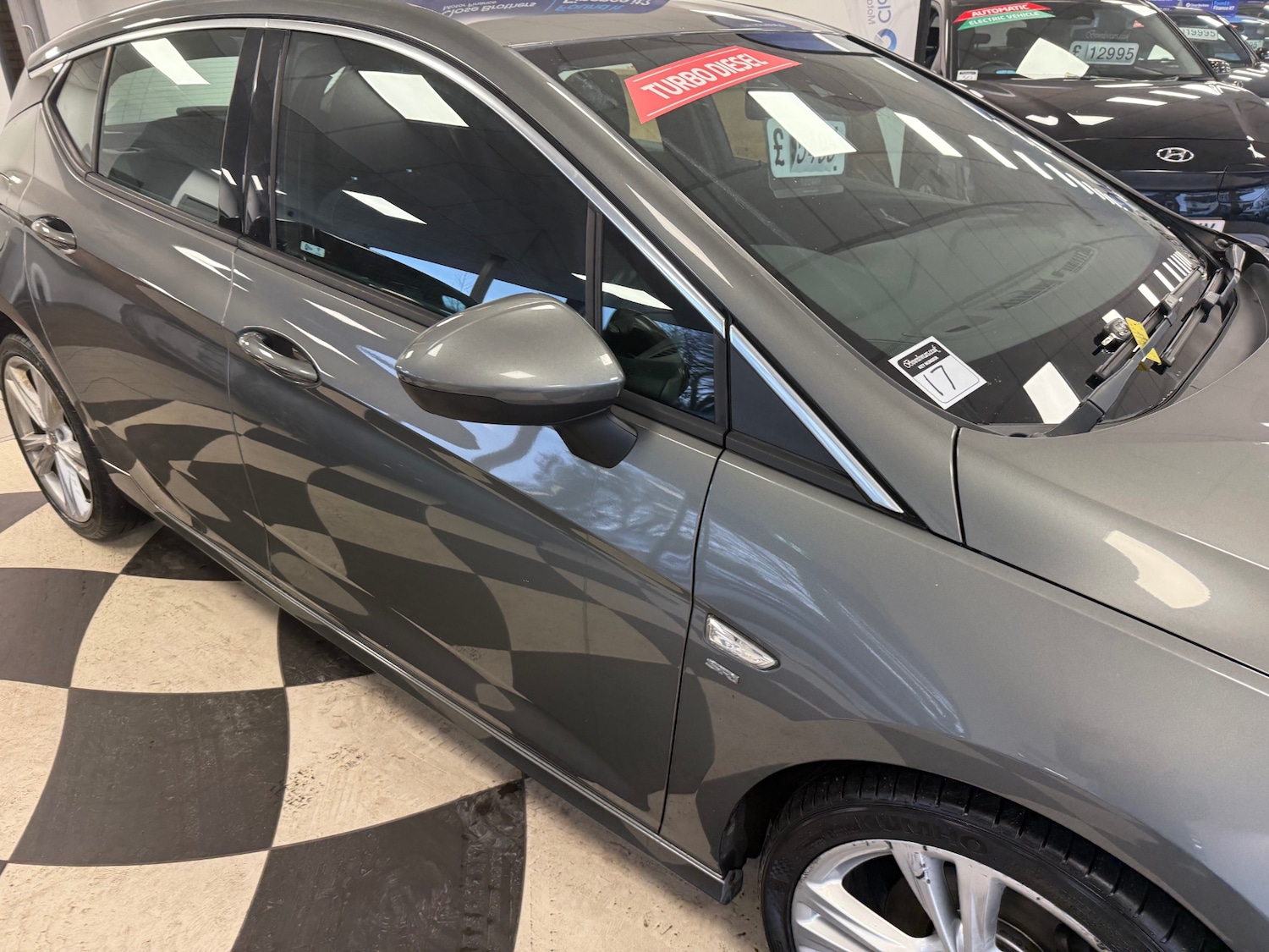 Used Vauxhall Astra 2017 for sale - 77778216: Photo 9