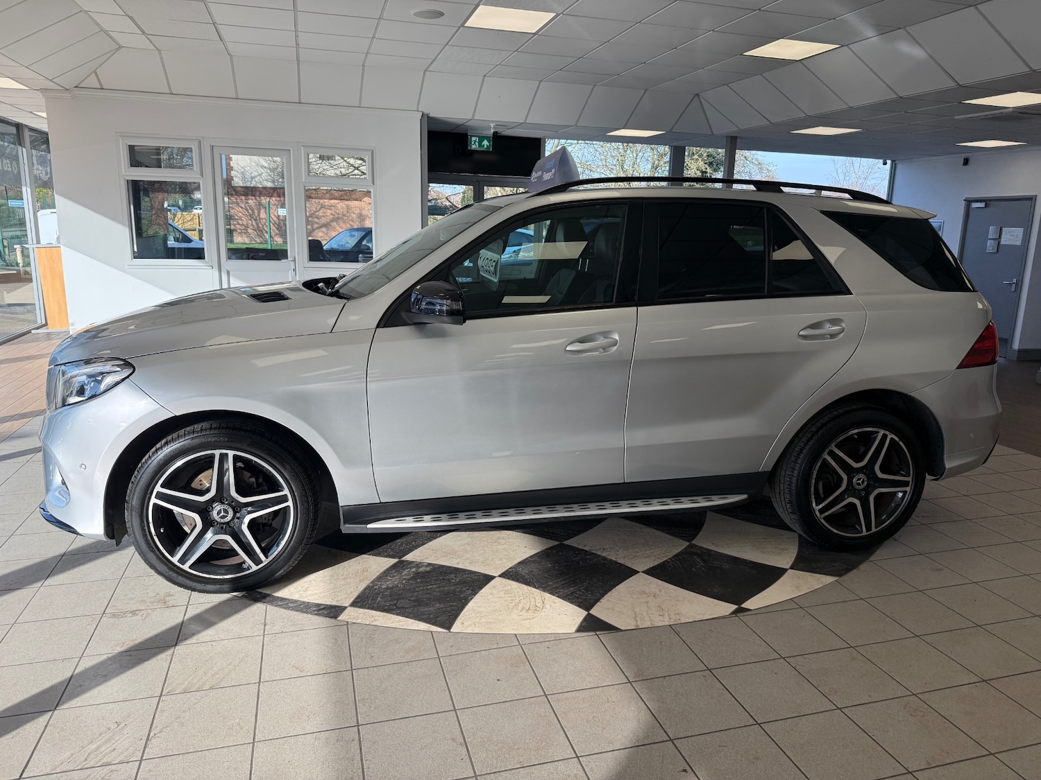 Used Mercedes-Benz GLE 2018 for sale - 77930458: Photo 4