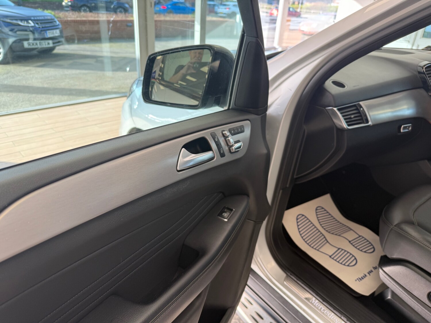 Used Mercedes-Benz GLE 2018 for sale - 77930458: Photo 42