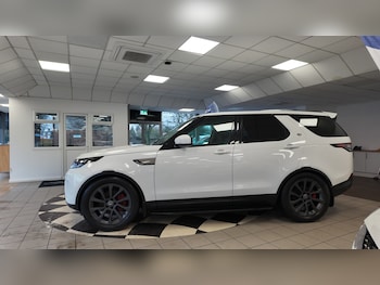 Used Land Rover Discovery 2018 for sale - 77491119: Photo