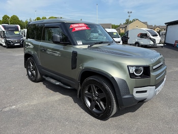 Used Land Rover Defender 2023 for sale - 78667874: Photo