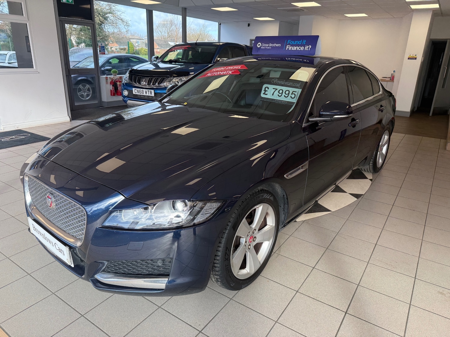 Used Jaguar XF 2017 for sale - 77829904: Photo 3
