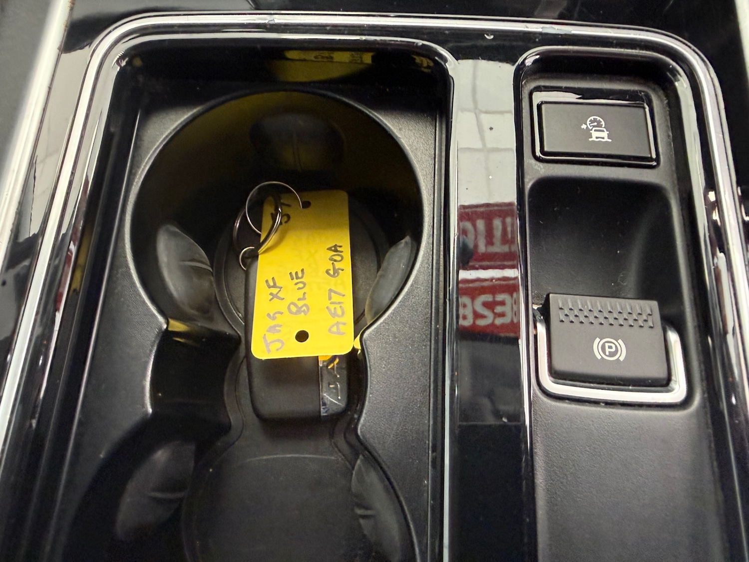 Used Jaguar XF 2017 for sale - 77829904: Photo 33