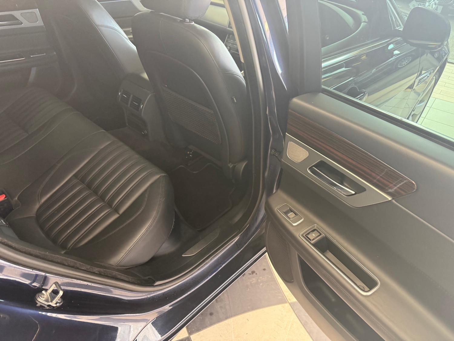 Used Jaguar XF 2017 for sale - 77829904: Photo 34