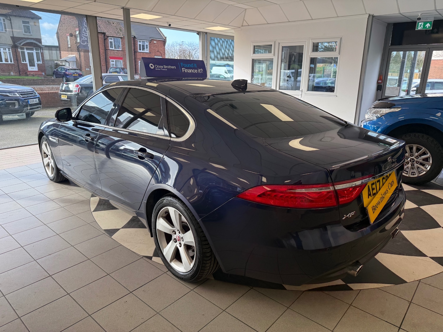 Used Jaguar XF 2017 for sale - 77829904: Photo 5