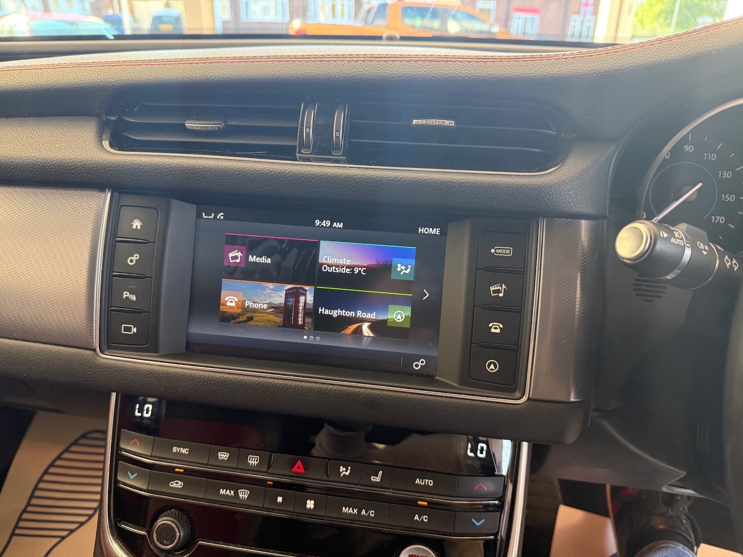 Used Jaguar XF 2017 for sale - 76100951: Photo 23