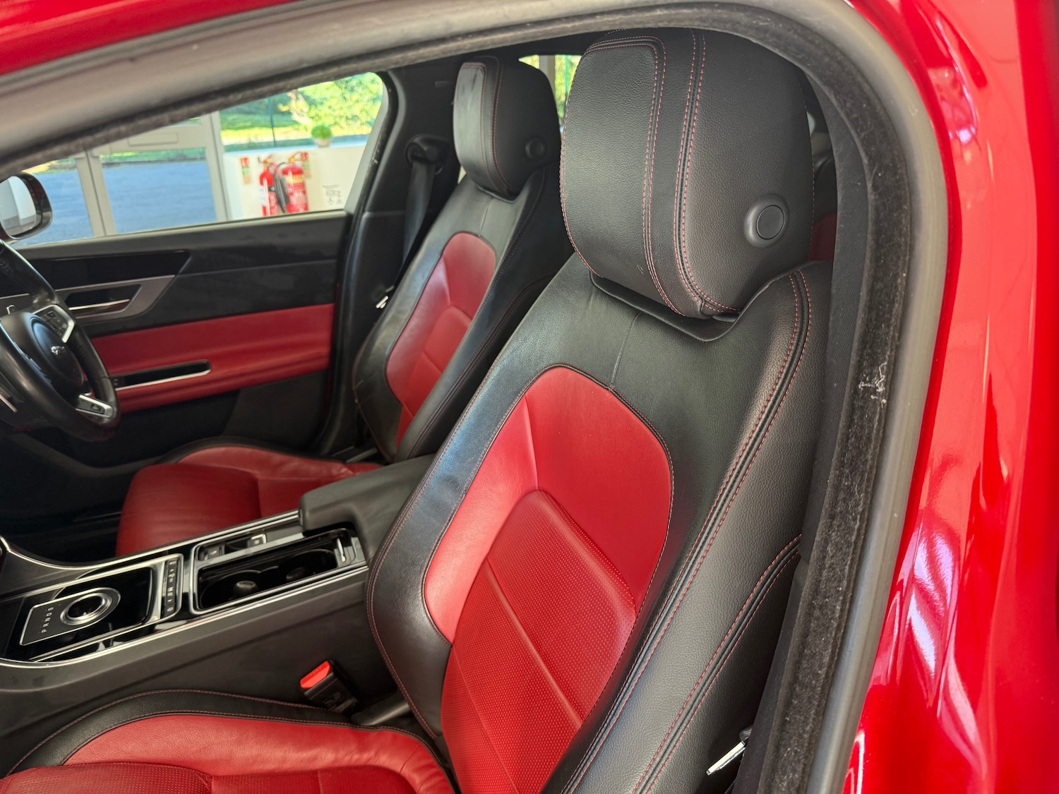 Used Jaguar XF 2017 for sale - 76100951: Photo 39