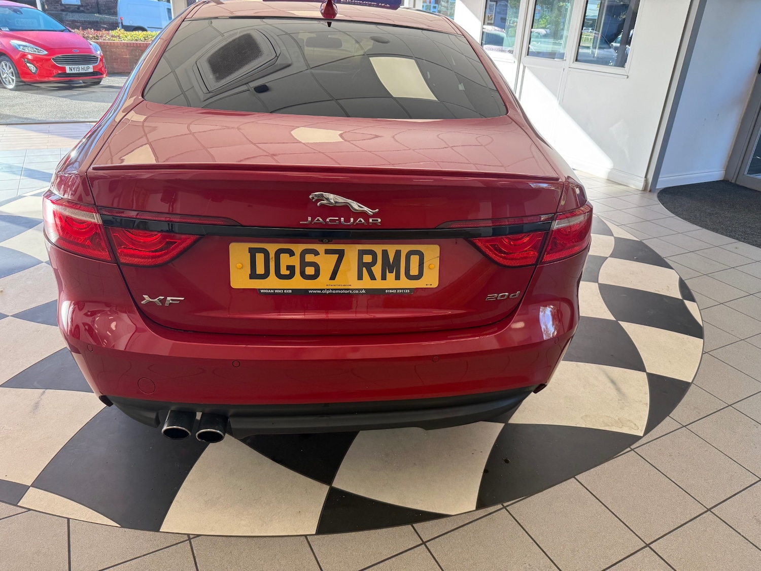 Used Jaguar XF 2017 for sale - 76100951: Photo 41