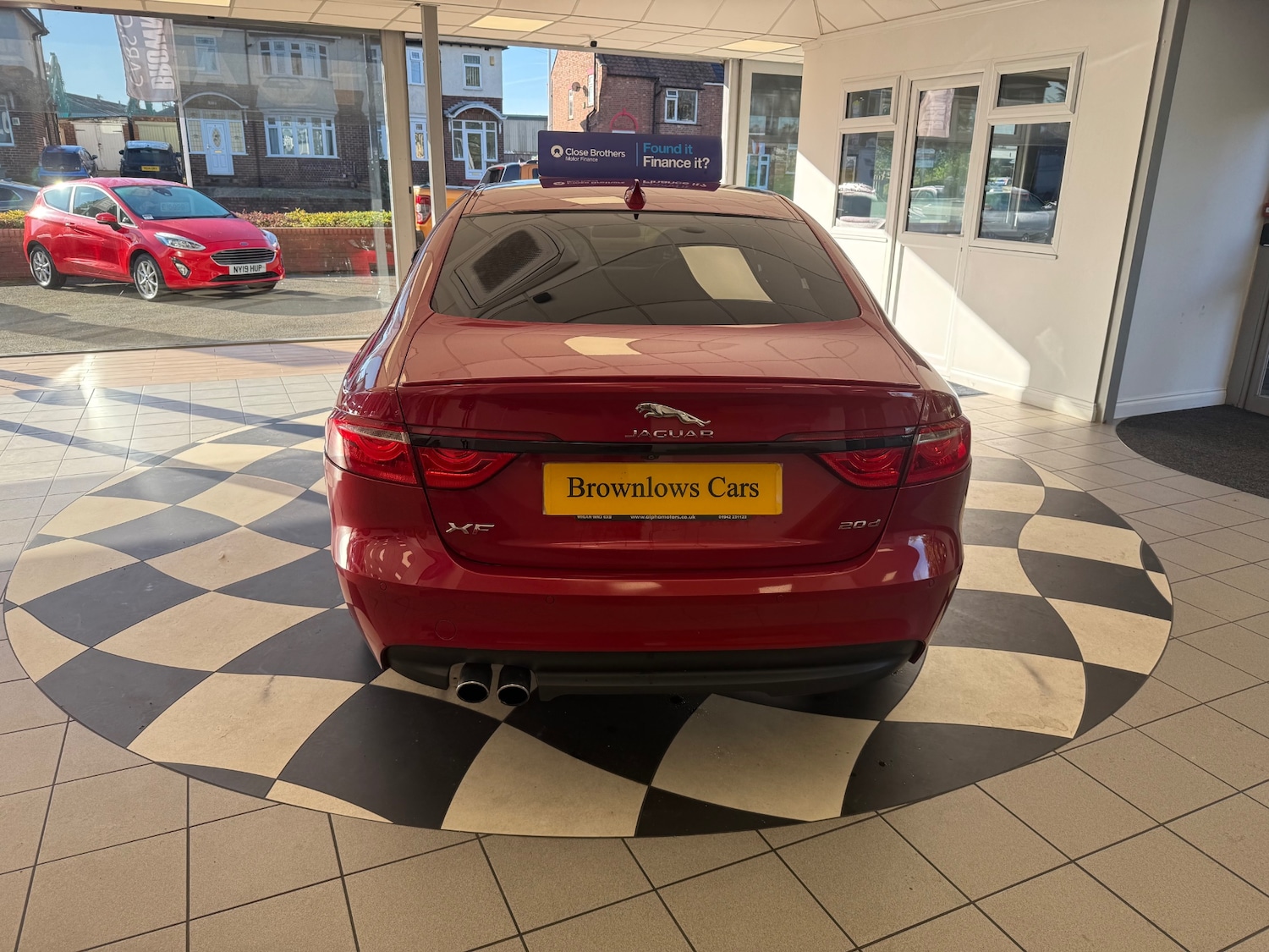 Used Jaguar XF 2017 for sale - 76100951: Photo 5