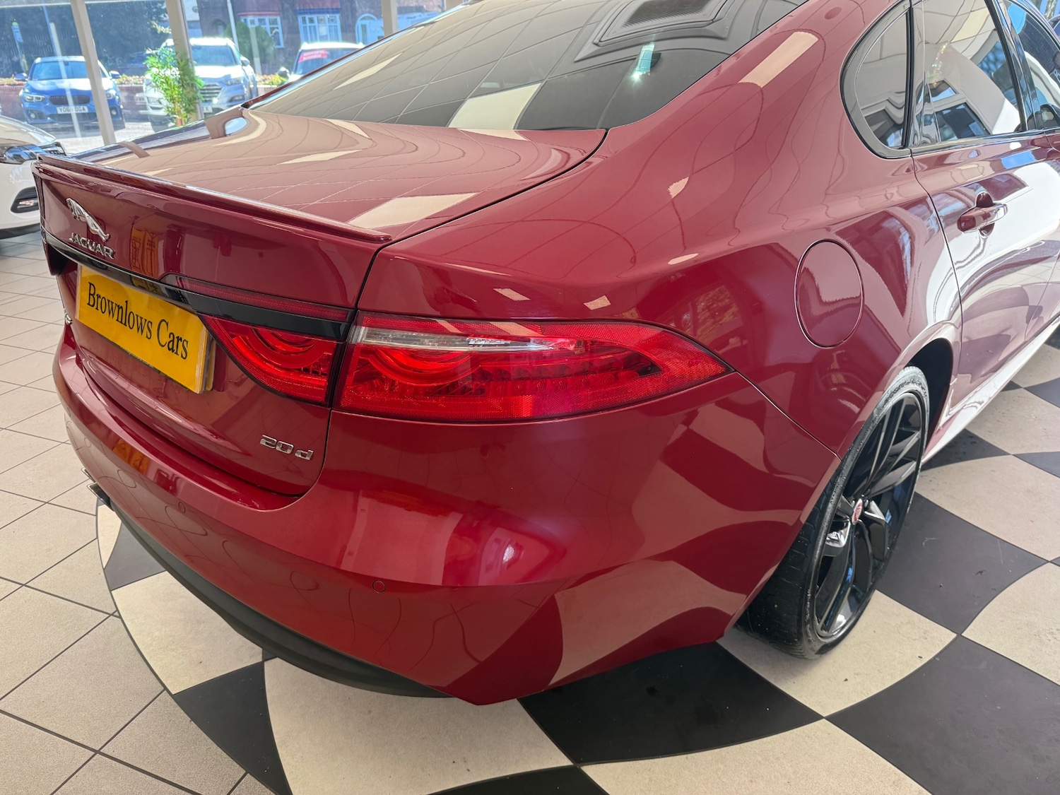 Used Jaguar XF 2017 for sale - 76100951: Photo 9