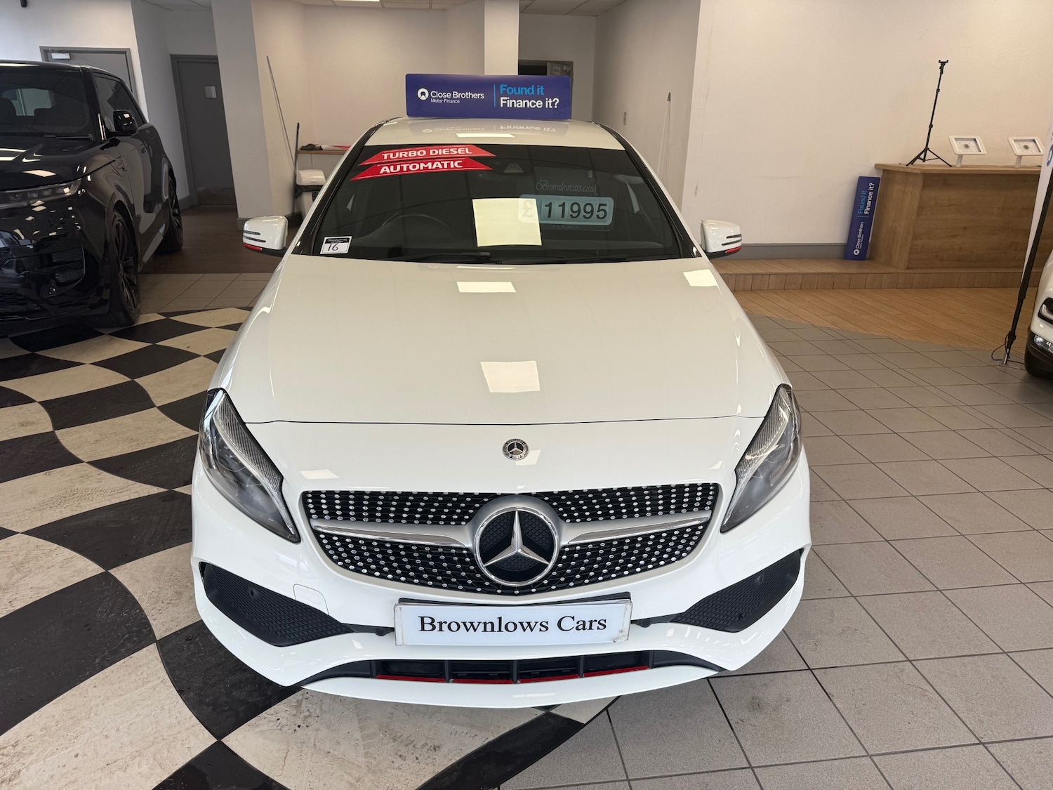 Used Mercedes-Benz A-Class 2018 for sale - 77687772: Photo 2
