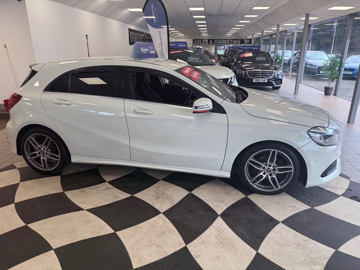 Used Mercedes-Benz A-Class 2018 for sale - 77687772: Photo 4