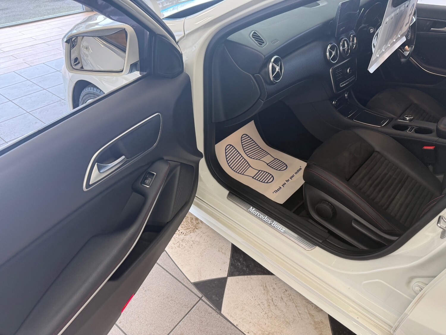 Used Mercedes-Benz A-Class 2018 for sale - 77687772: Photo 40