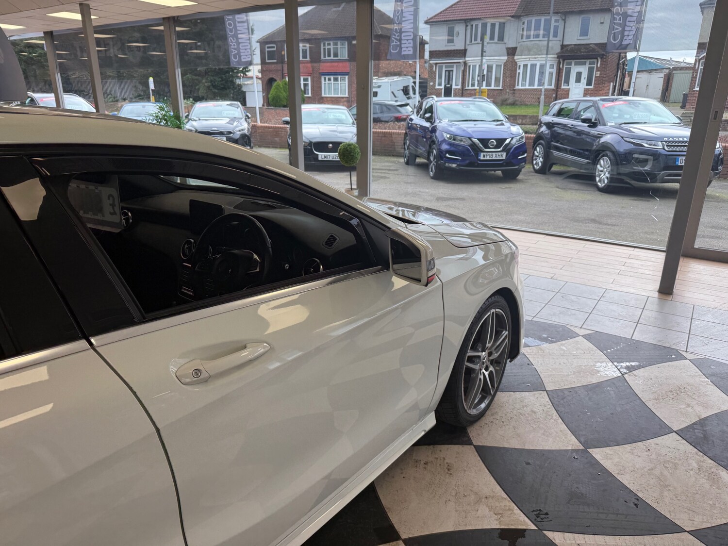 Used Mercedes-Benz A-Class 2018 for sale - 77687772: Photo 9