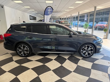 Used Ford Focus 2020 for sale - 78353426: Photo