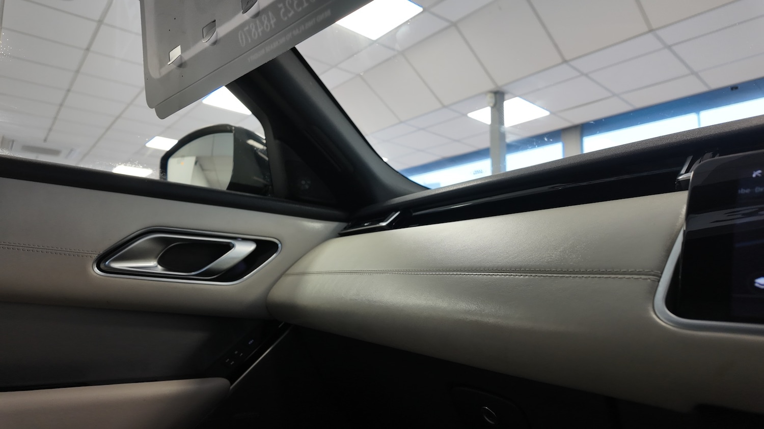 Used Land Rover Range Rover Velar 2018 for sale - 77431616: Photo 22